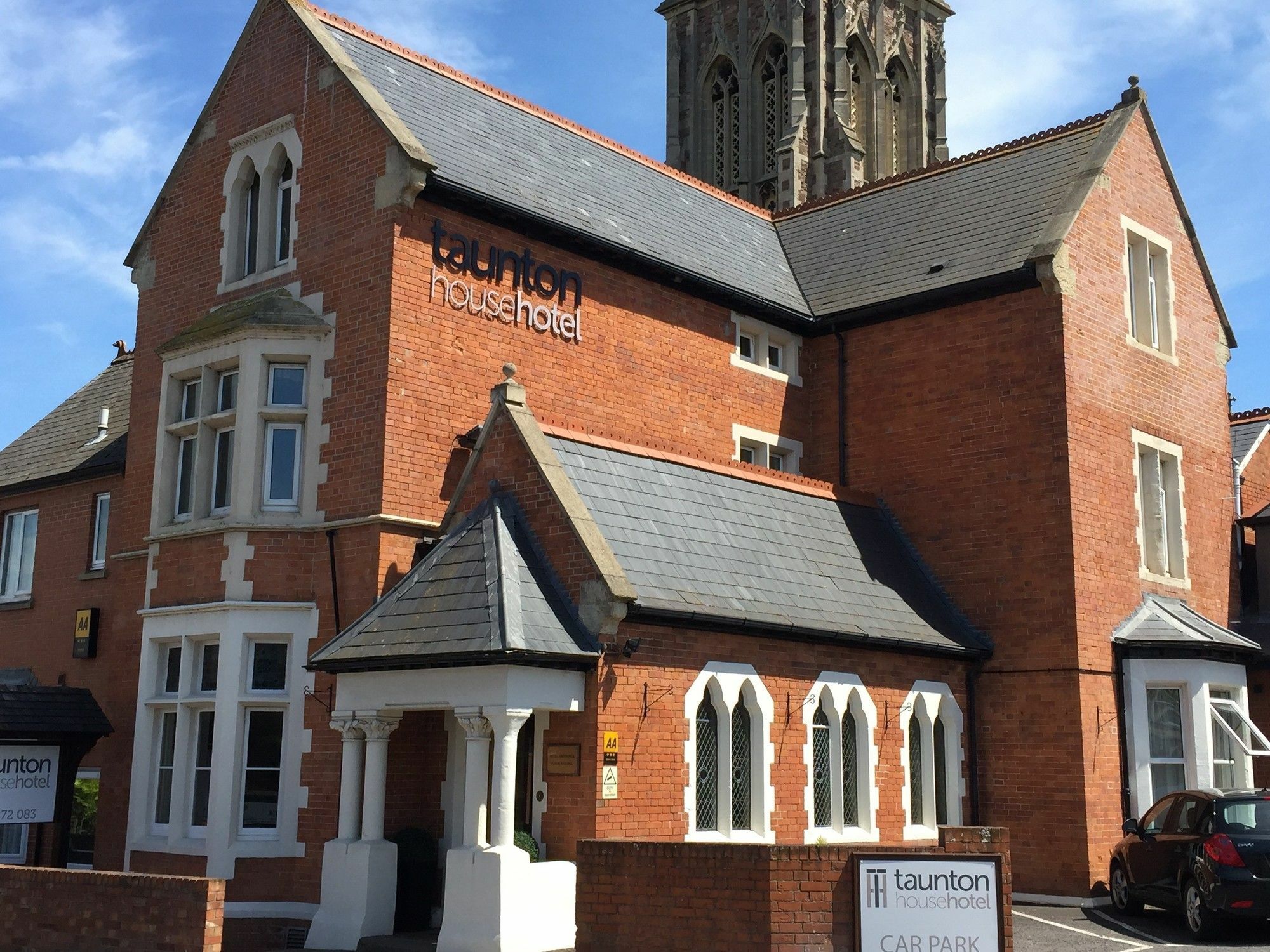 Taunton Town House Villa Exterior photo